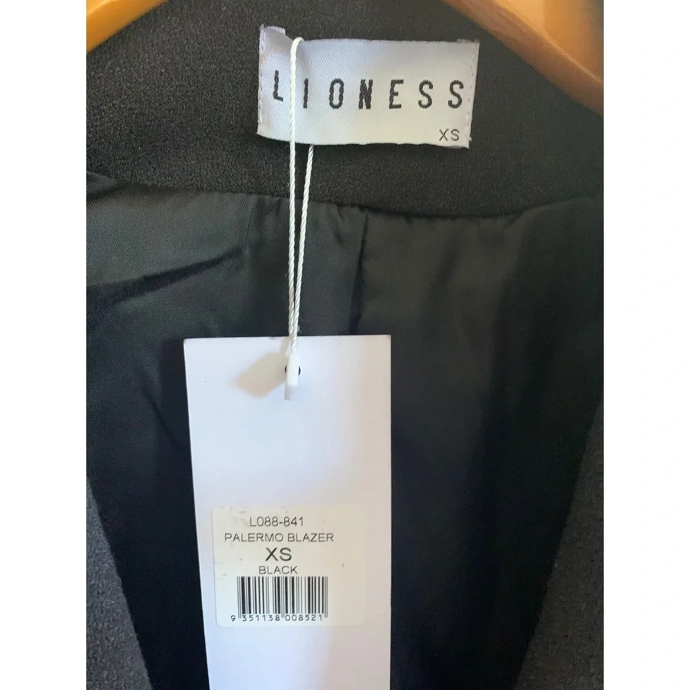Lioness Palermo blazer - Picture 7 of 8